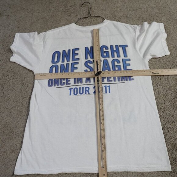 New Kids on the Block Shirt Medium White Concert 2011 Tour Backstreet Boys - Picture 3 of 5